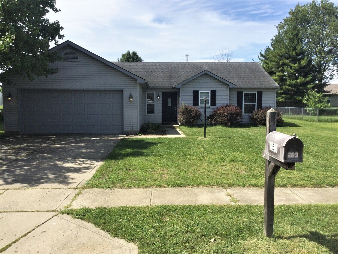 Foto principal - 252 Woodfield Drive