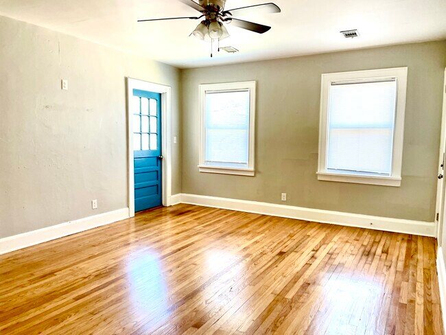 Building Photo - Blue Door Apartments