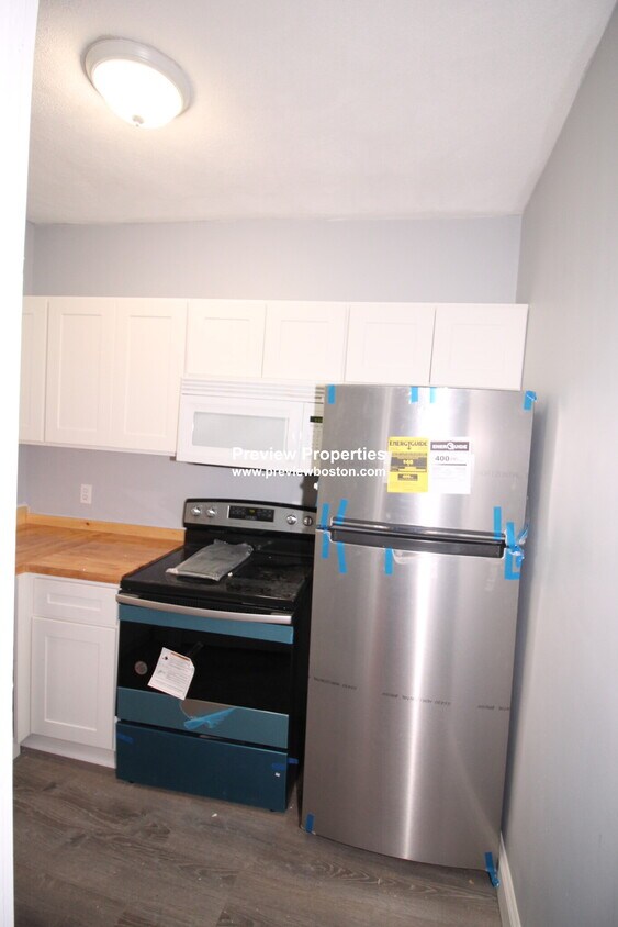 Foto principal - 1665 Commonwealth Ave