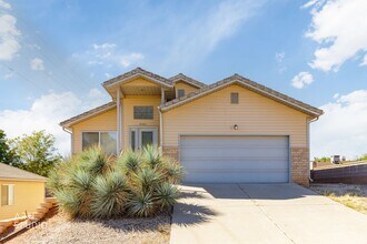 Building Photo - 3182 Truman Dr