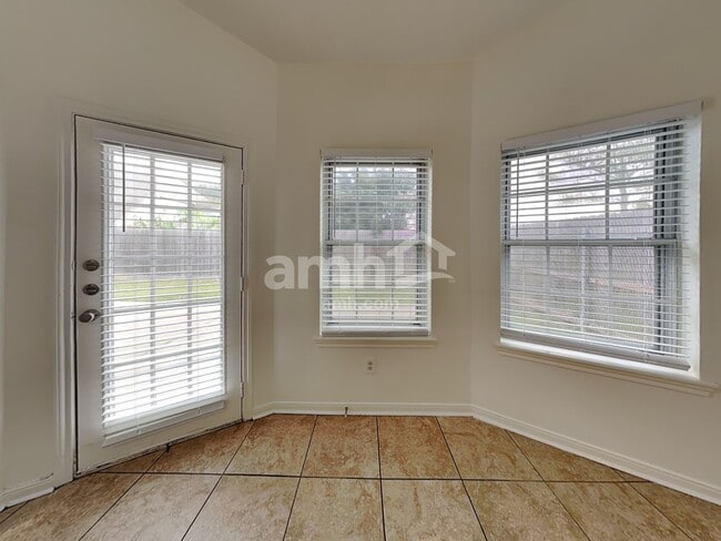 Building Photo - 1601 Oak Pl Ct