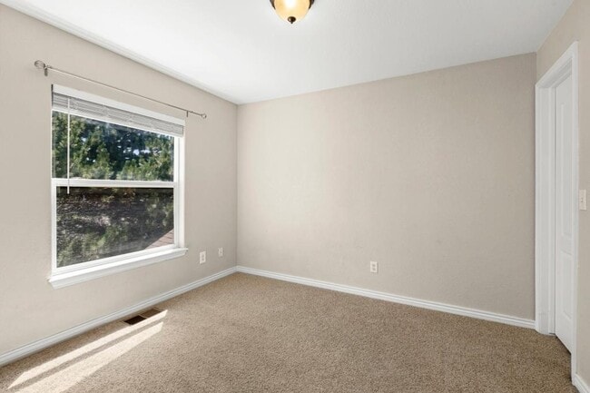 Building Photo - 5551 W 29th St