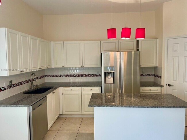Foto del edificio - 2416 SE 19th Ct