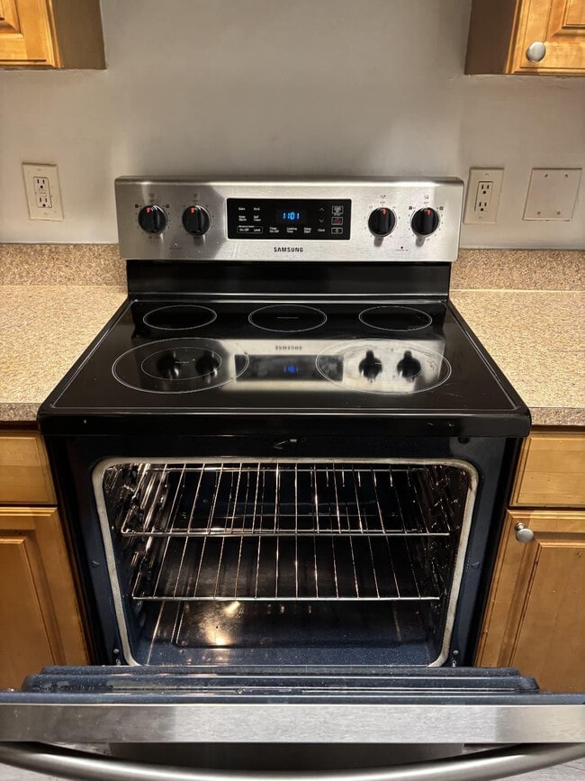 Foto del edificio - 12118 St.Andrews Pl