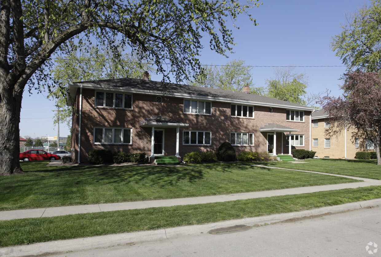 Foto del edificio - 3490 S 82nd St