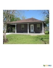 Building Photo - 613 S Laurel Ave