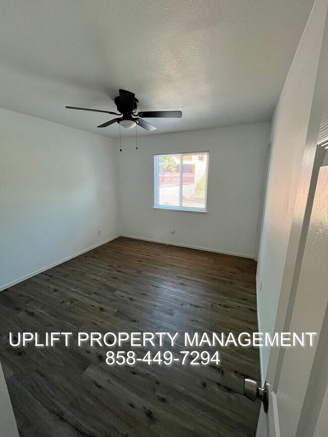 Foto del edificio - 3BED/2BATH home w/ garage