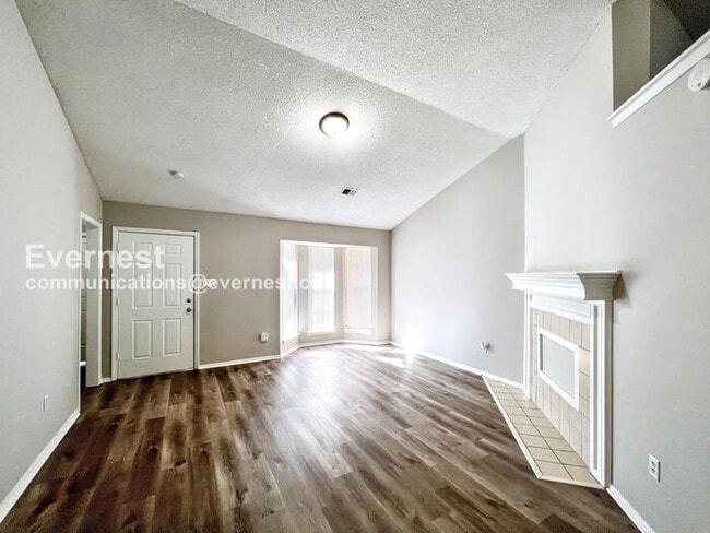 Building Photo - 7594 Iris Dr