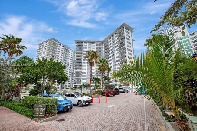 Foto del edificio - 3700 Galt Ocean Dr