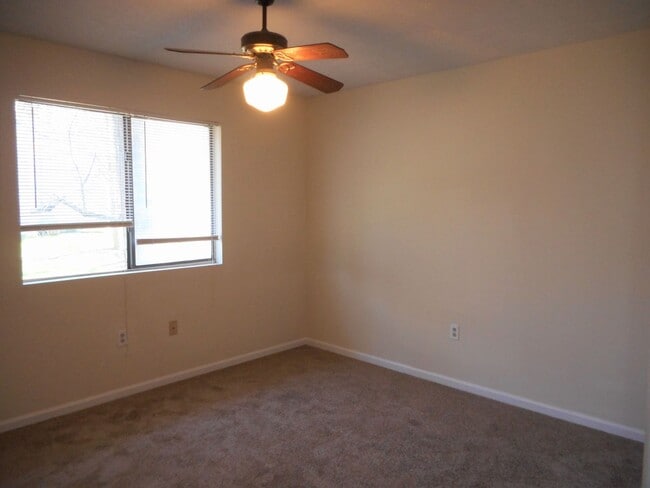 Building Photo - 1681 Hunters Trail