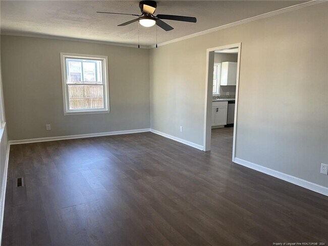 Foto del edificio - 5303 Birch Rd