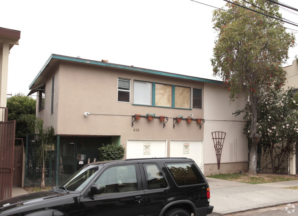 Building Photo - 435 Orange Ave