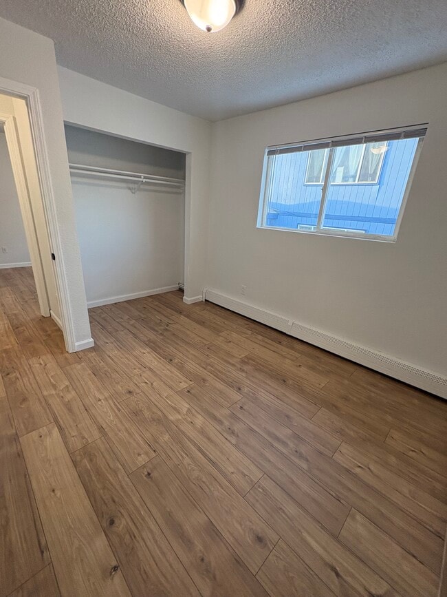 Foto del edificio - 366 Flower St