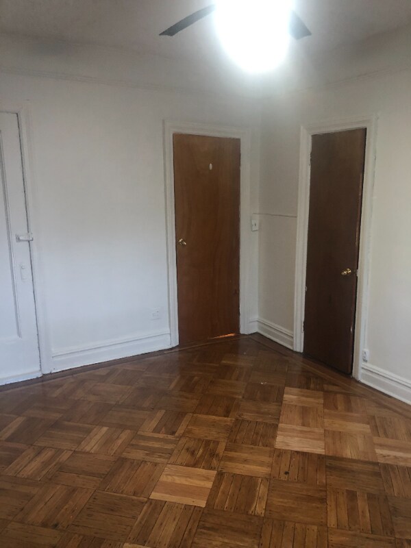 Foto del edificio - 332 E 54th St