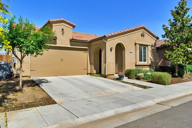 Foto del edificio - Immaculate 4/2 Wilson Home near Clovis Eas...