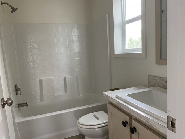 Foto del edificio - 36539 US-12