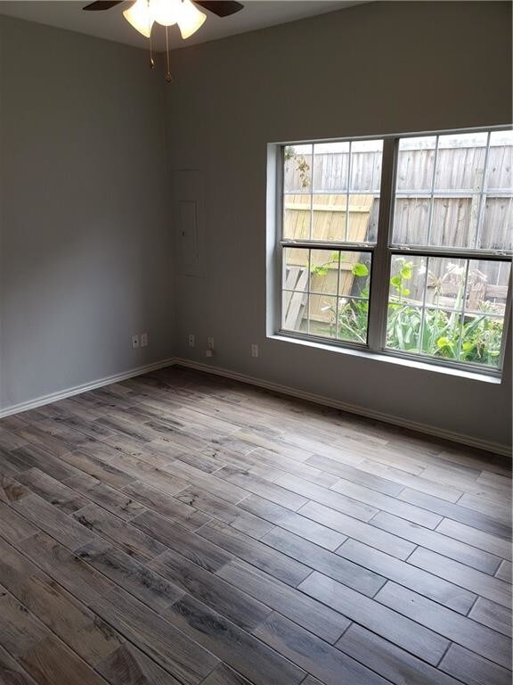 Building Photo - 420 Bluebonnet Dr