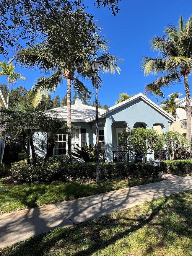 Foto del edificio - 184 W Bay Cedar Cir