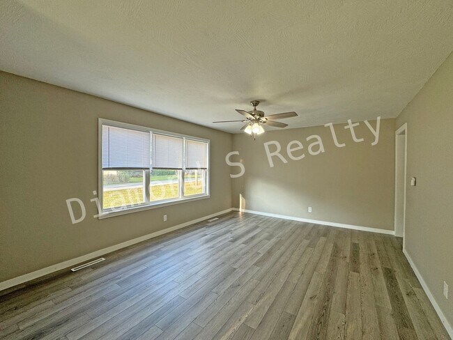 Foto del edificio - Updated and Located near Mercy Hospital!  ...