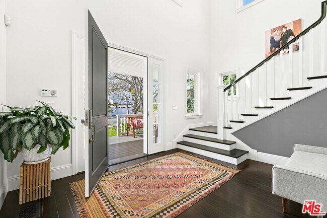 Building Photo - 16752 Bollinger Dr