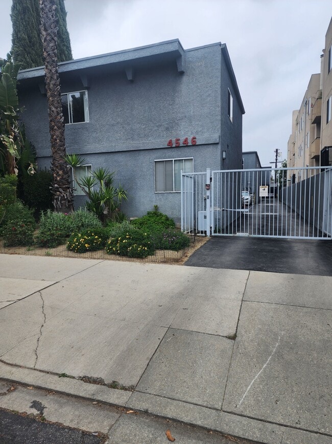 Building Photo - 4546 Murietta Ave