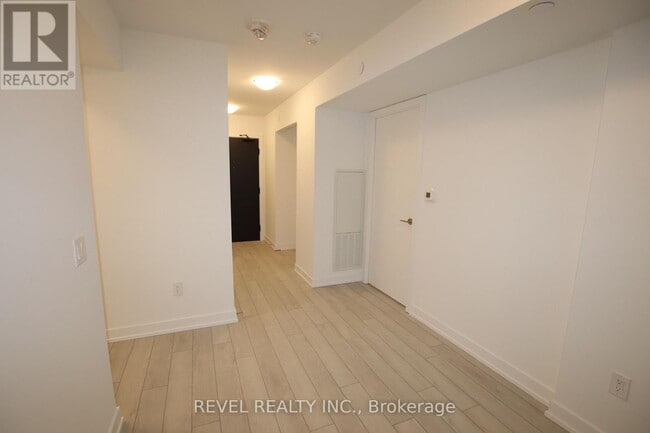 Photo du bâtiment - 1480 Bayly St