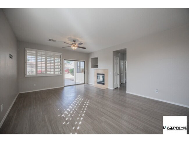 Foto del edificio - An oasis of Comfort Awaits - This 3/2 Anthem Treasure is Designed to Inspire.