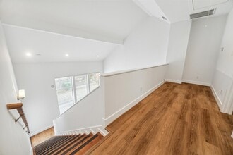 Building Photo - 4427 Eigel St