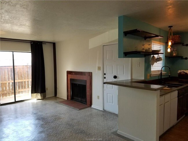 Building Photo - 1107 Verde Dr