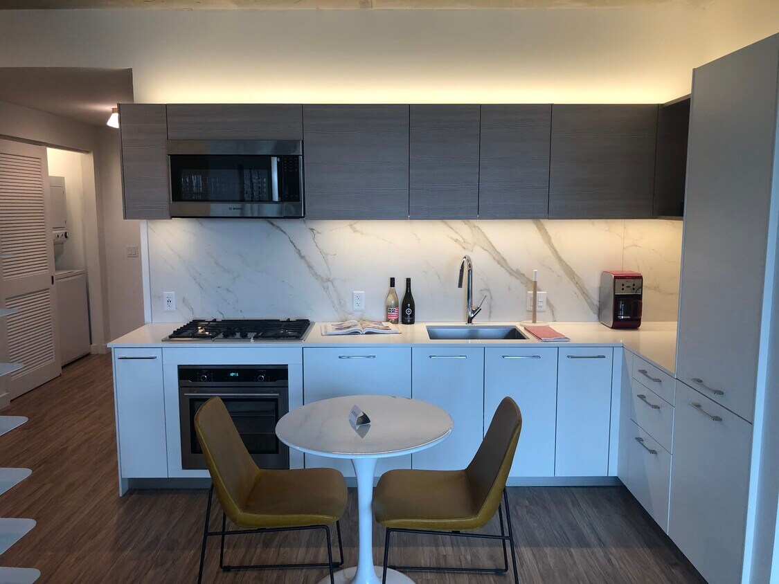 Foto principal - 621 W Fulton St