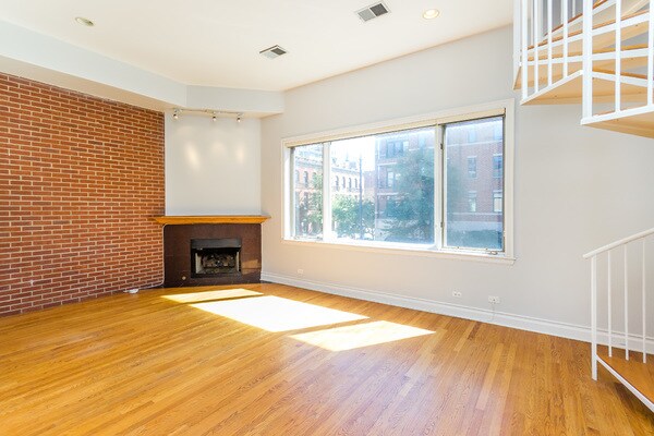 Building Photo - 1116 W Madison St