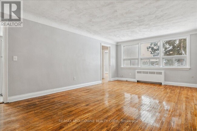 Building Photo - 1023 Churchill Ave