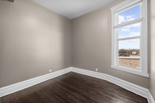 Building Photo - 9710 S Avenue L