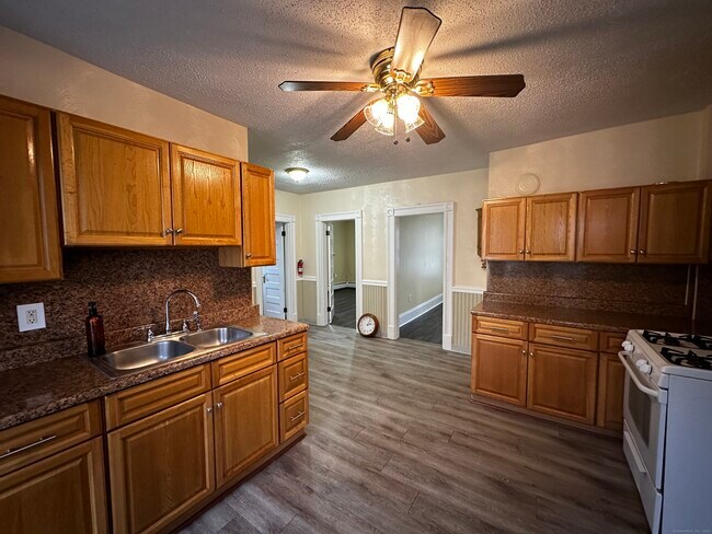 Foto del edificio - 427 Chestnut St