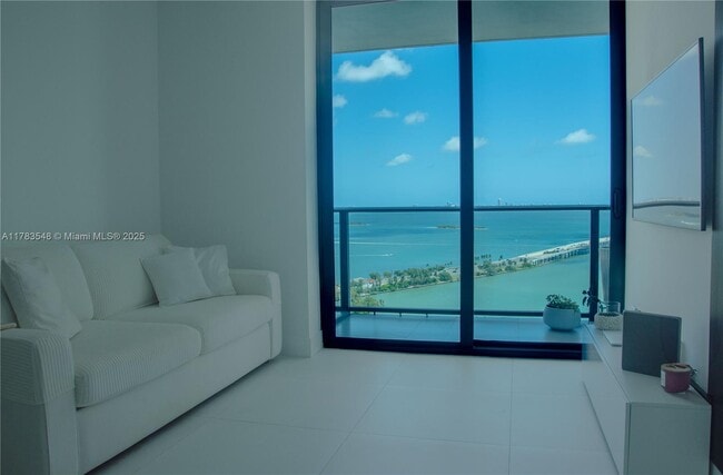 Foto del edificio - 501 NE 31st St