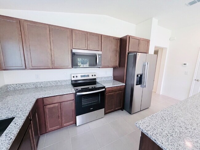 Building Photo - New Construction Spacious 3-Bedroom Home with 2 Full Baths in Beautiful Lakeland - 2,106 Sq Ft of...