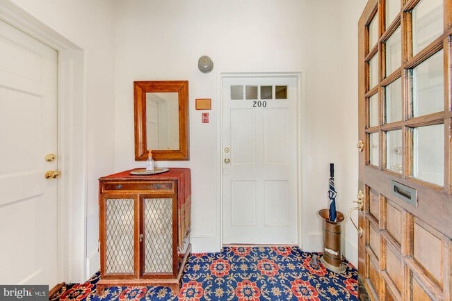 Building Photo - 1755 18th St NW