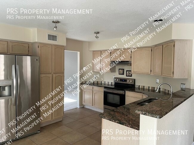 Building Photo - 925 S Scallop Dr