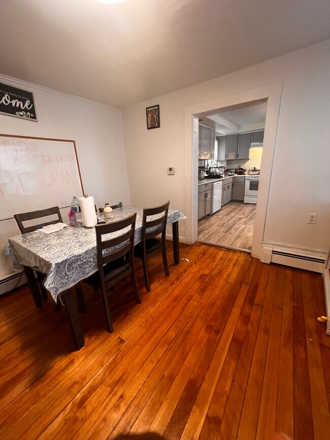 Foto del edificio - 68 Birch St