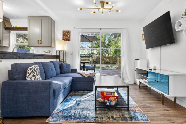 Foto del edificio - 1317 E Diana St