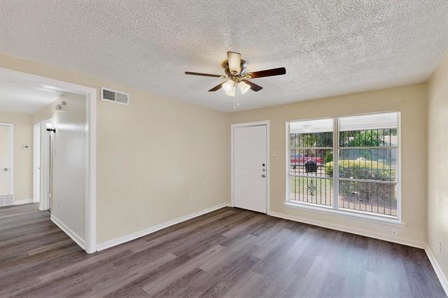 Foto del edificio - 775 Ivywood Dr