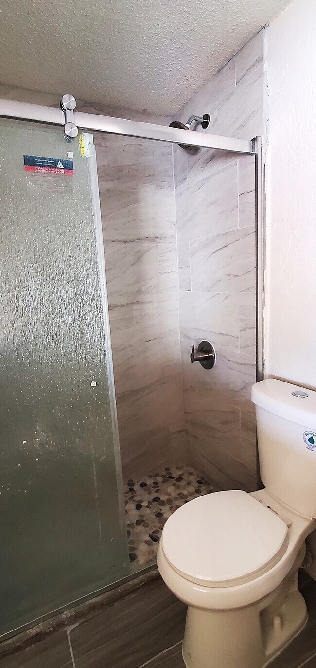 Baño del pasillo - 2041 N Ajo Gila Bend Hwy