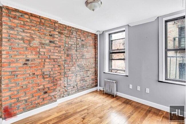 Foto del edificio - MULBERRY ST.