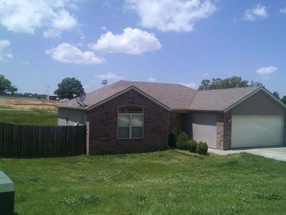 Foto principal - Reeds Spring 3 Bedroom Home