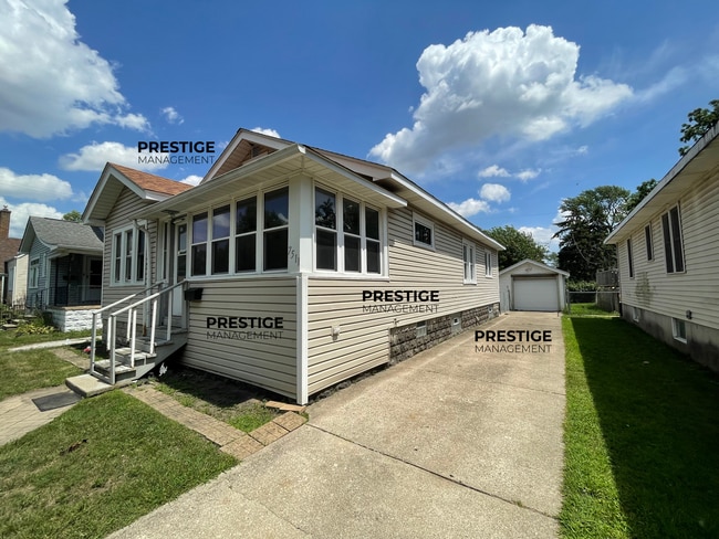 Building Photo - 3 Bedroom Home In Hammond