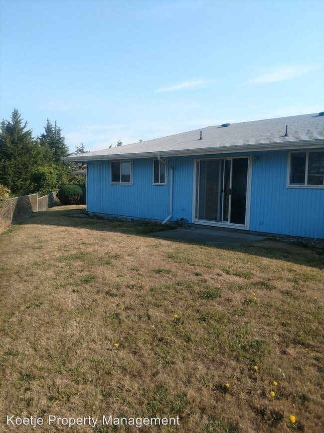 219 NE Kettle St, Oak Harbor, WA 98277 Room for Rent in Oak Harbor