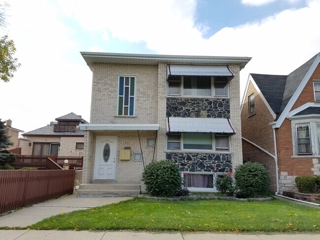 Foto del edificio - 4640 South Avers Avenue