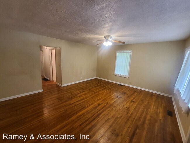Building Photo - 3 br, 1.5 bath House - 204 S 2nd Ave