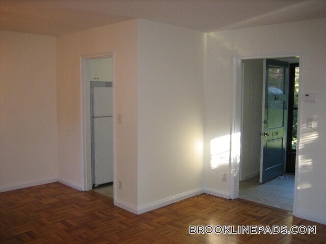 Foto del edificio - 213 Gerry Rd