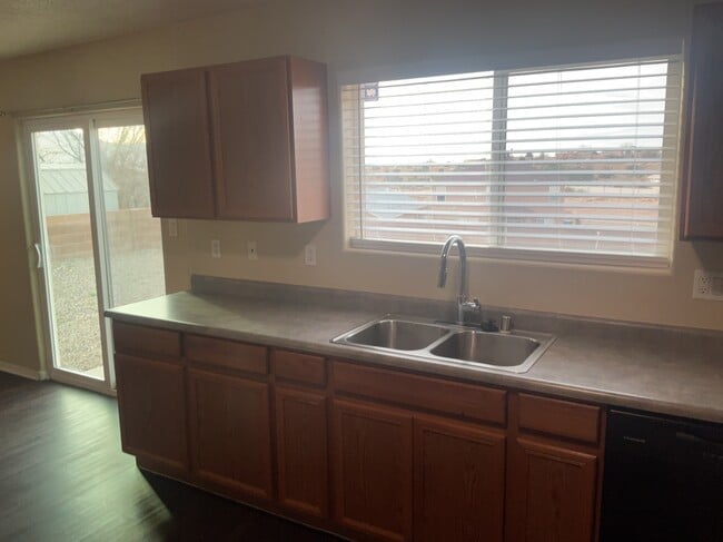 Building Photo - 5205 Caprock Dr NE